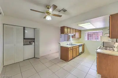 425 North Lamb Boulevard A Kitchen