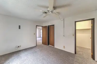 425 North Lamb Boulevard A Bedroom