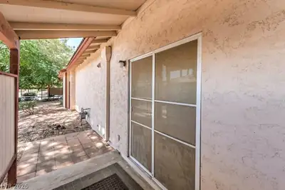 425 North Lamb Boulevard A Patio