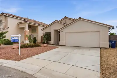 3872 Crest Horn Dr Drive, Las Vegas, NV 89147 Front of Structure