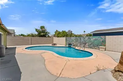 2905 Brady Avenue, Las Vegas, NV 89101 Pool