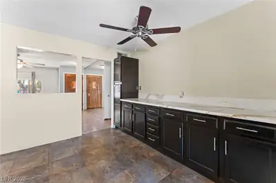 2905 Brady Avenue, Las Vegas, NV 89101 Kitchen