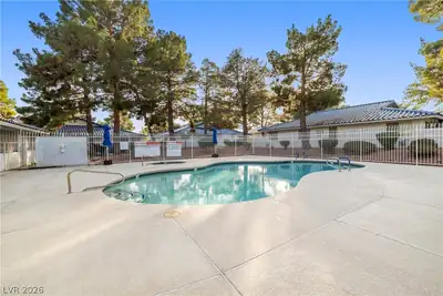 2141 Twickenham Place D Pool