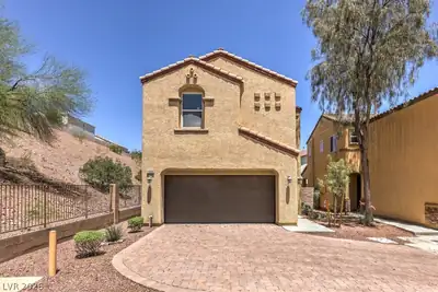 1556 Otero Valley Court, Henderson, NV 89074 Front of Structure