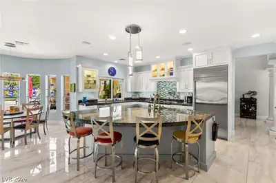 7428 Doe Avenue, Las Vegas, NV 89117 Kitchen