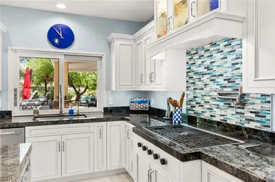 7428 Doe Avenue, Las Vegas, NV 89117 Kitchen