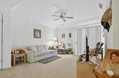 3550 Bay Sands Drive 1093 Living Room