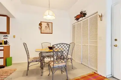 3550 Bay Sands Drive 1093 Dining Area