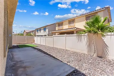 2320 Farm Bridge Avenue, North Las Vegas, NV 89081 Patio