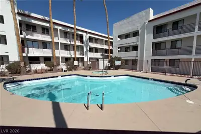 1381 East University Avenue 106 Pool