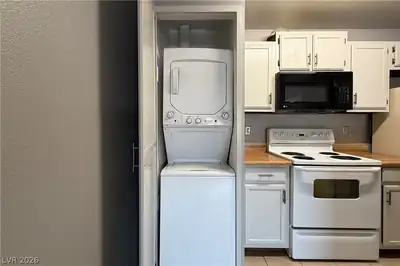 1381 East University Avenue 106 Kitchen