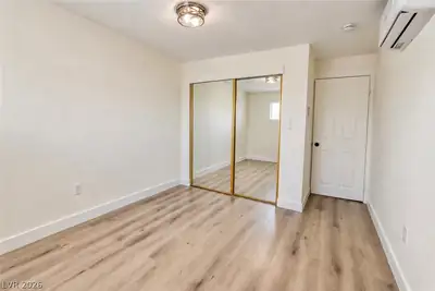 2030 Sunrise Avenue 10 Bedroom