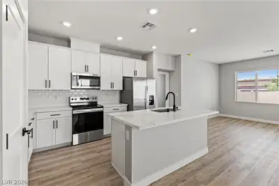 4600 Cave Lake Avenue, North Las Vegas, NV 89032 Kitchen