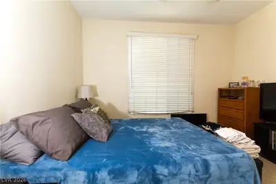 4400 South Jones Boulevard 2102 Bedroom