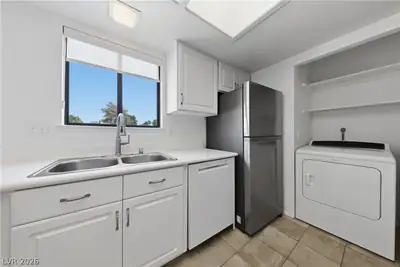5159 Caliente Street 163, Las Vegas, NV 89119 Kitchen