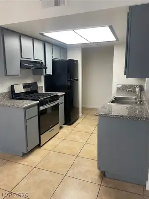 4570 Carriage Park Drive B Kitchen