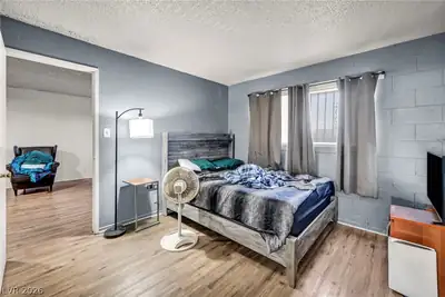 3718 Hazelwood Street 7 Bedroom