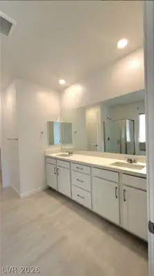 5447 Splendido Avenue, Pahrump, NV 89061 Primary Bathroom