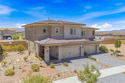 913 Cadence View Way, Henderson