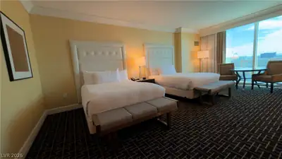 2000 North Fashion Show Drive 4227 Bedroom