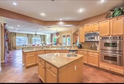 7 Holly Tree Court Kitchen