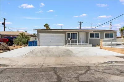 2712 Alcoa Avenue, Las Vegas, NV 89102 Front of Structure