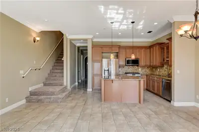 32 Via Vasari 103, Henderson, NV 89011 Kitchen