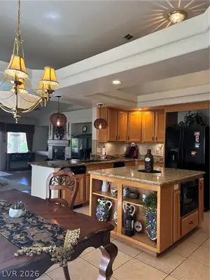 1412 October Oak Avenue Kitchen