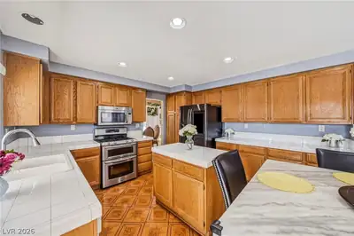 6115 Dawn View Lane, North Las Vegas, NV 89031 Kitchen