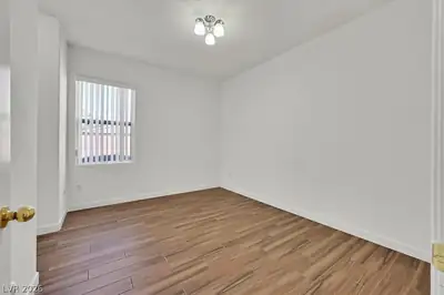 720 Peachy Canyon Circle 101 Bedroom