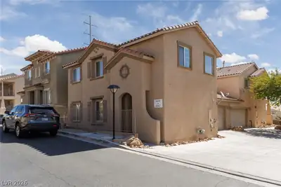 4046 Sparrow Rock Street, Las Vegas, NV 89129 Front of Structure