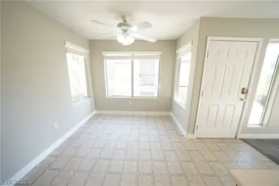 5710 East Tropicana Avenue 2224 Dining Area