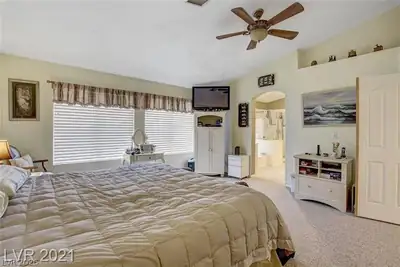 850 Sebastiani Court Bedroom