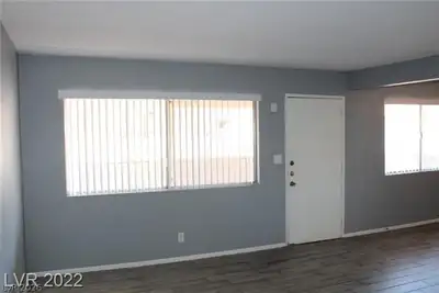 2894 Karen Avenue, Las Vegas, NV 89121 Living Room