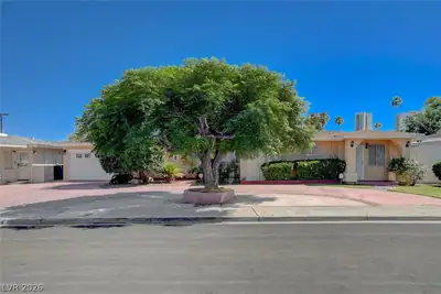 554 Canosa Avenue Las Vegas, NV 89104