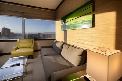 2600 West Harmon Avenue 16046 Living Room