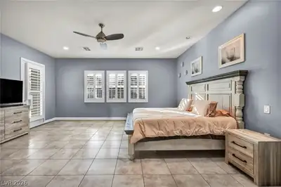 6215 North Eula Street Primary Bedroom