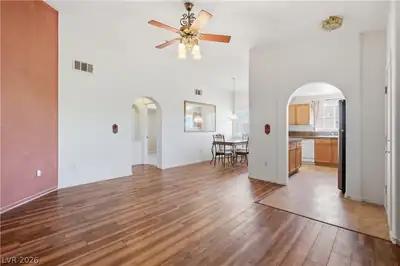 424 Pine Haven Street 202 Living Room