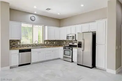 14 Emerald Dunes Circle Kitchen