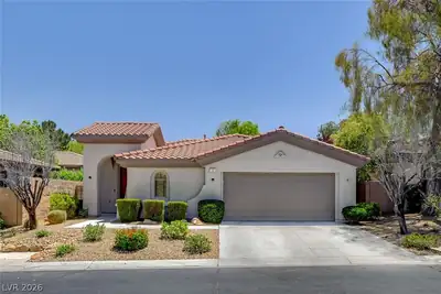 14 Emerald Dunes Circle, Henderson