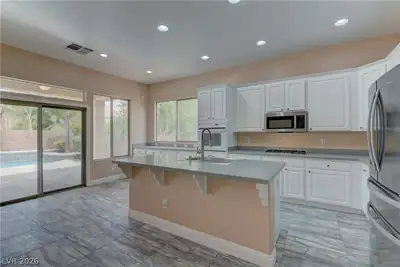 5862 Bluthe Bridge Avenue, Las Vegas, NV 89141 Kitchen