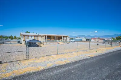 3200 Maple Road, Pahrump, NV 89048 Front of Structure