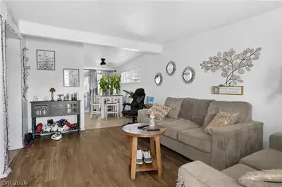4686 Sheppard Drive, Las Vegas, NV 89122 Living Room