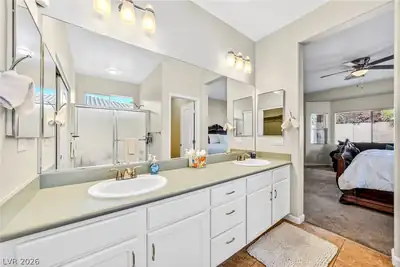 4911 Novelli Place, Pahrump, NV 89061 Primary Bathroom