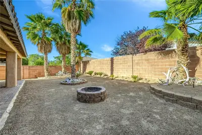 4911 Novelli Place, Pahrump, NV 89061 Yard