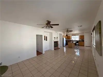 1096 North Sloan Lane Living Room