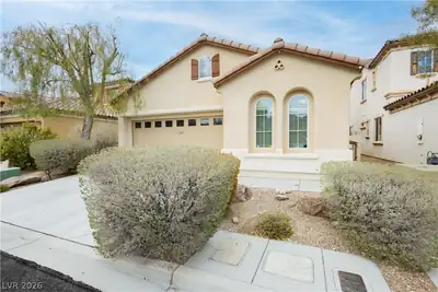 11220 Robin Park Avenue, Las Vegas, NV 89138 Front of Structure