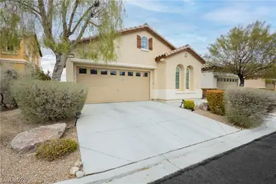 11220 Robin Park Avenue, Las Vegas, NV 89138 Front of Structure