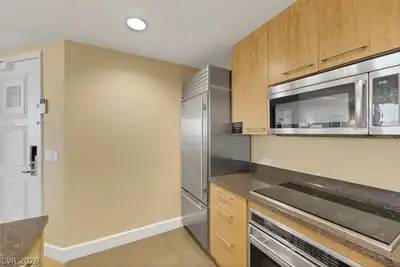 2000 Fashion Show Drive 3921 Kitchen