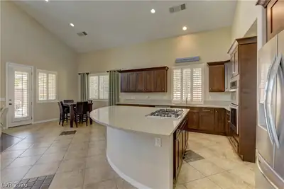 911 Roseberry Drive Kitchen